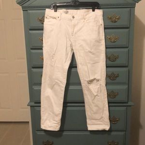 Gap white distressed boyfriend jeans size 28